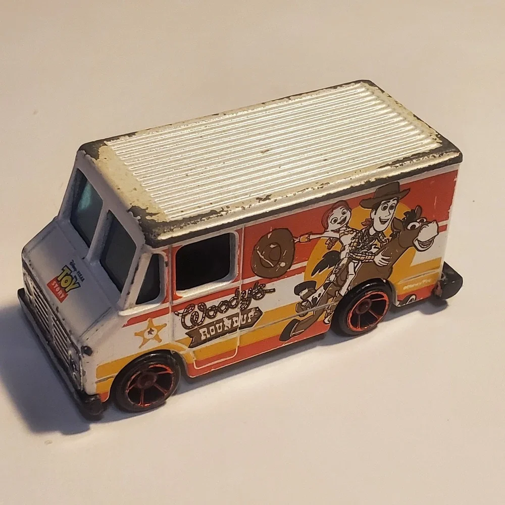 Hot Wheels Toy Story Combat Medic Van Woody Buzz Lightyear Diecast X1669 2012